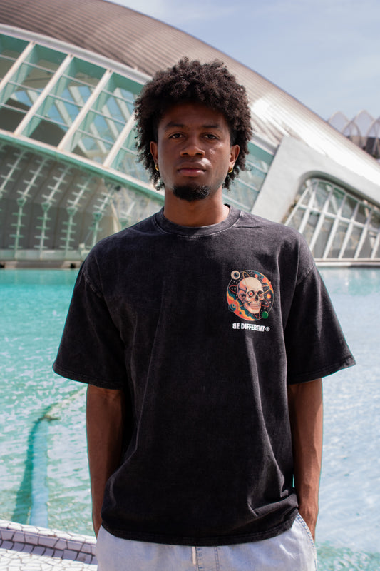 Camiseta Oversized Cosmic Skull