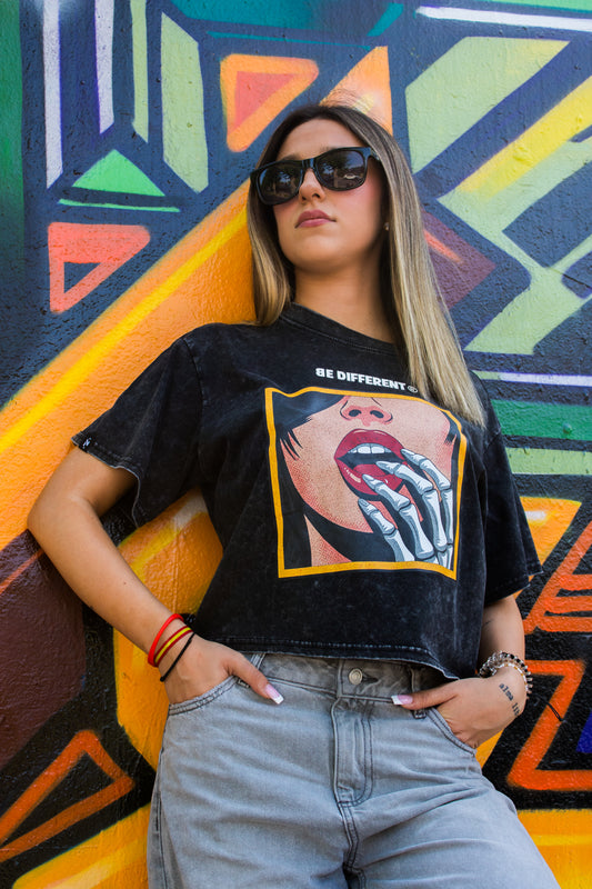 Camiseta Top Crop Pop Art